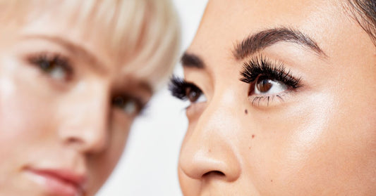 What Professionals Need To Know About Bottom Lash Extensions