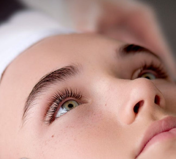 Why Lash Services Are Gaining Popularity