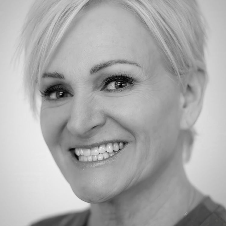 LOANA BARKER